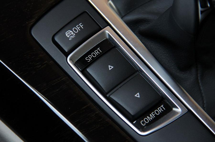  BMW 6-Series Coupe 2012 года  (фото 34 из 207)